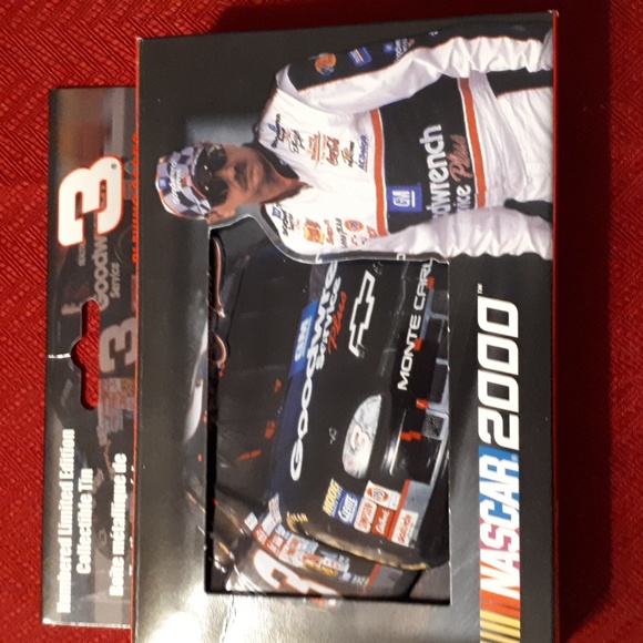 NASCAR The Intimidator Tin Box - Picture 7 of 8